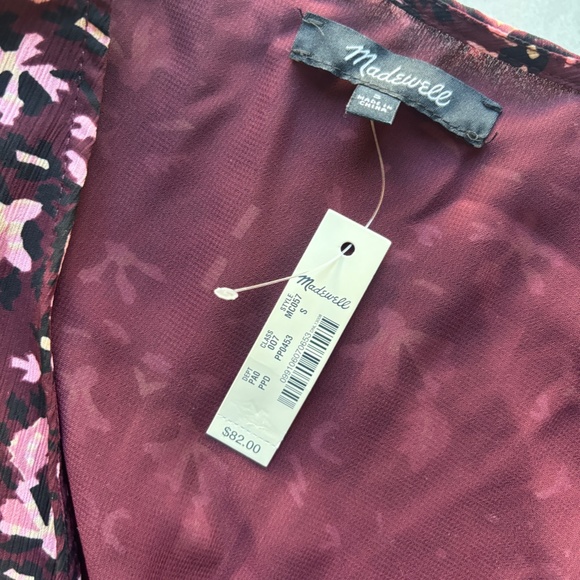 Georgette Flutter-Sleeve Peplum Top in Rich Paisley Small - Picture 11 of 12